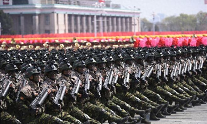 閱兵式的重要性，彰顯國(guó)威、凝聚民心與展示軍事力量，閱兵式的意義，彰顯國(guó)威、凝聚民心與展示軍事力量風(fēng)采