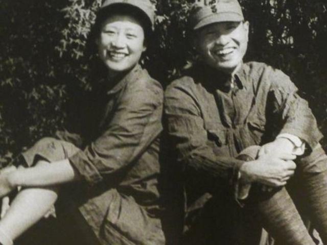 國(guó)防部長(zhǎng)是干什么的，職責(zé)與重要性解析，國(guó)防部長(zhǎng)職責(zé)與重要性解析，守護(hù)國(guó)家安全的重要角色
