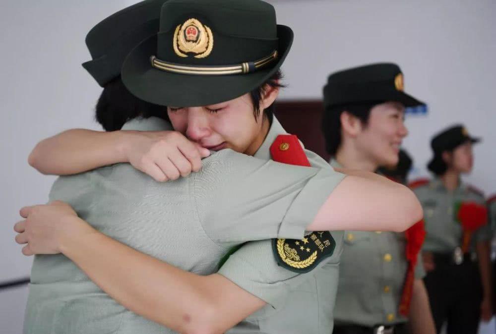關(guān)于21式各軍種八一臂章的探討，關(guān)于各軍種八一臂章的探討，深入解析21式臂章特點