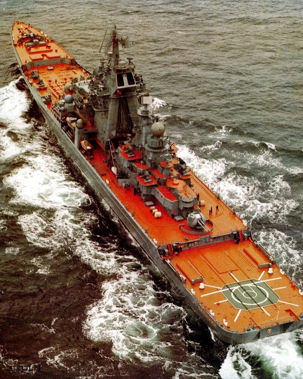 中國(guó)版基洛夫級(jí)巡洋艦，探索未來海上霸主之路，中國(guó)版基洛夫級(jí)巡洋艦，未來海上霸主之路的探索