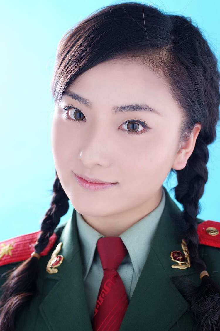 中國最漂亮的女兵照片第一名——展現(xiàn)英雄之美與榮耀印記，中國女兵第一名，榮耀印記與英雄之美的璀璨瞬間