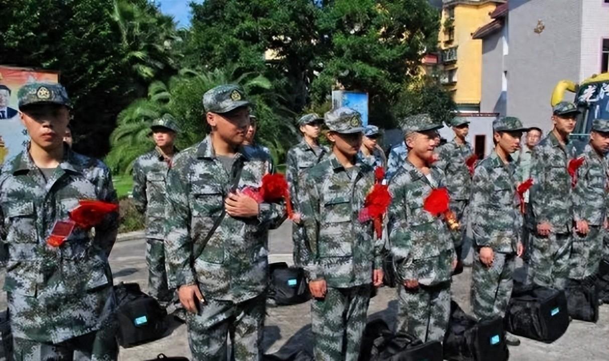 中央軍事委員會組成人員表及其職責(zé)與重要性，中央軍事委員會組成人員表、職責(zé)與重要性解析