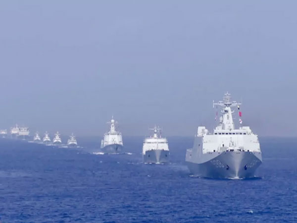 人民海軍成立70周年閱兵，輝煌成就與堅定前行，人民海軍成立70周年閱兵，輝煌成就鑄就，堅定前行展雄姿