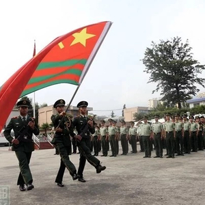 武警部隊(duì)軍旗，榮耀的象征與力量的體現(xiàn)，武警部隊(duì)軍旗，榮耀與力量的象征