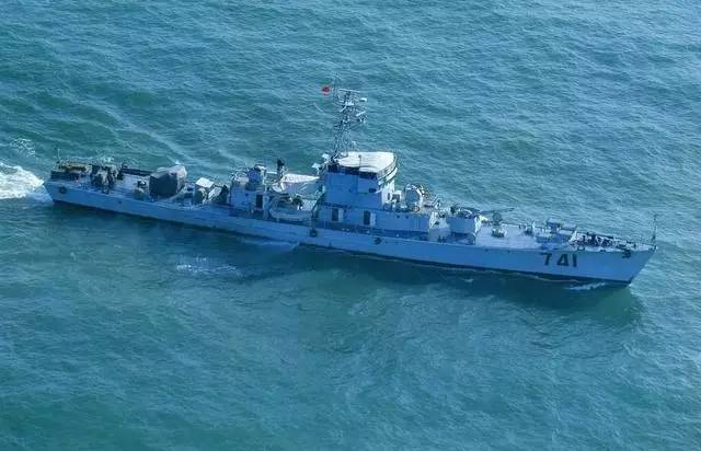 中國(guó)海軍艦艇發(fā)展史，從遠(yuǎn)古到現(xiàn)代的海上力量崛起，中國(guó)海軍艦艇發(fā)展史，海上力量的崛起之路