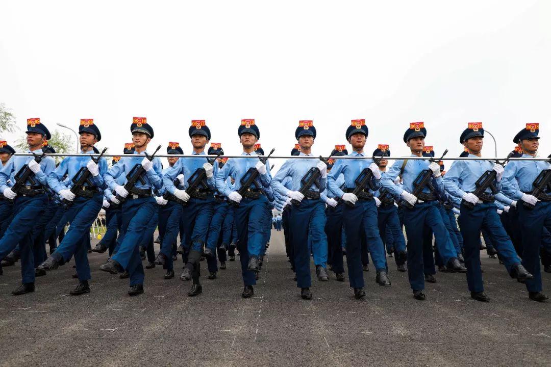 閱兵盛典，2019年的震撼與感動——我的觀后感，閱兵盛典的震撼與感動，我的觀后感回顧與展望（2019年）