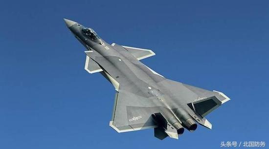 深度解析，F(xiàn)-35戰(zhàn)斗機(jī)與殲-20戰(zhàn)斗機(jī)的對(duì)比研究，F(xiàn)-35與殲-20戰(zhàn)斗機(jī)深度對(duì)比研究分析