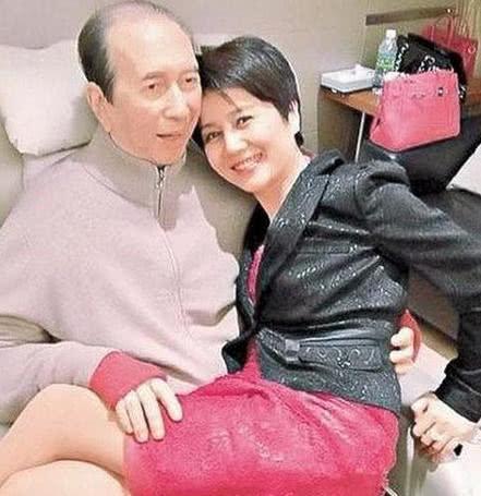澳門(mén)彩票文化深度解析，探索新澳門(mén)精準(zhǔn)四肖期期中特現(xiàn)象（2025最新趨勢(shì)），澳門(mén)彩票文化深度解析，探索新澳門(mén)精準(zhǔn)四肖期期中特現(xiàn)象（最新趨勢(shì)2025）