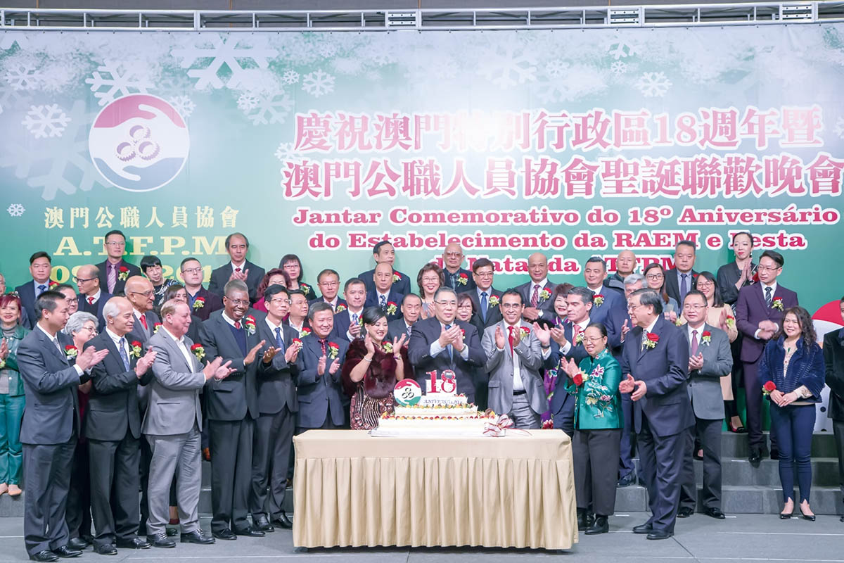 澳門(mén)掛牌正版掛牌，探索其背后的意義與價(jià)值，澳門(mén)正版掛牌背后的意義與價(jià)值探索