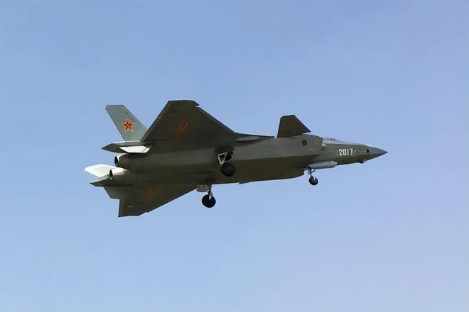 揭秘殲-22戰(zhàn)斗機的卓越性能與獨特優(yōu)勢，揭秘殲-22戰(zhàn)斗機的性能優(yōu)勢與獨特之處