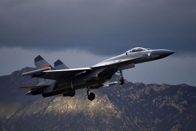 殲-11代號，揭示中國空軍強大戰(zhàn)斗力的象征，殲-11代號，中國空軍強大戰(zhàn)斗力的象征標簽