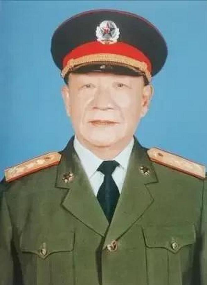 解放軍總參謀長(zhǎng)的級(jí)別與職責(zé)解析，解放軍總參謀長(zhǎng)的級(jí)別與職責(zé)詳解