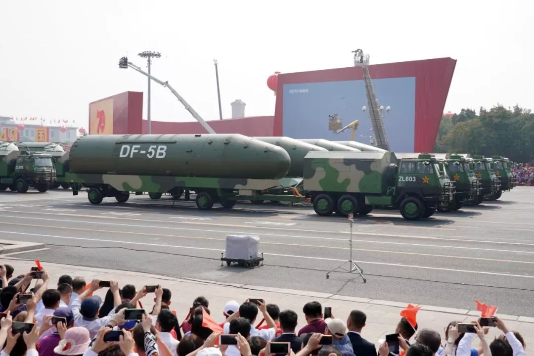 國慶閱兵視頻，回顧盛況，領(lǐng)略國家力量，國慶閱兵盛況回顧，國家力量展現(xiàn)風采