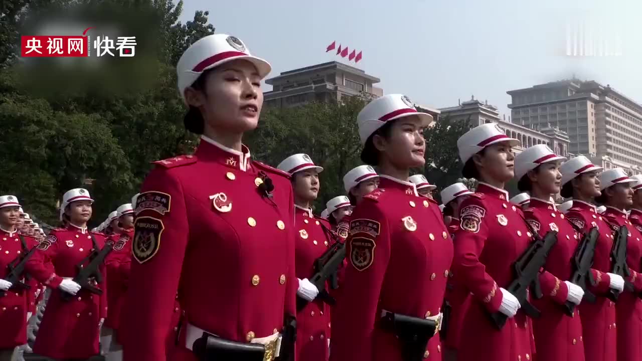 中國儀仗隊女兵驚艷全場視頻，風(fēng)采展現(xiàn)與背后故事，中國儀仗隊女兵驚艷全場，風(fēng)采展現(xiàn)背后的故事