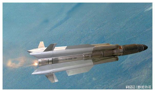 一枚鷹擊21能否擊沉航母？深度解析反艦導彈與航母的對抗實力，鷹擊21能否擊沉航母？反艦導彈與航母對抗實力深度解析
