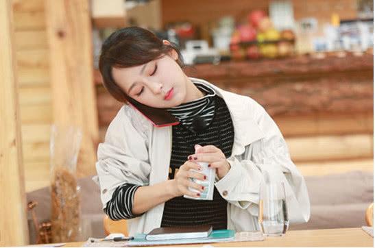 演員王珂為何不溫不火？——深度解析其演藝之路，演員王珂演藝之路解析，為何未能大紅大紫？深度探究其演藝生涯。